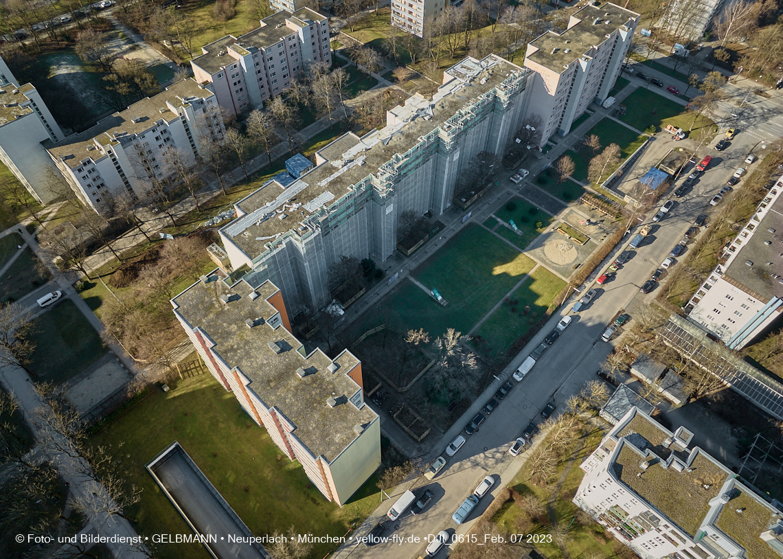 07.02.2023 - Luftbilder von der Sanierung in der Kurt-Eisner-Straße in Neuperlach